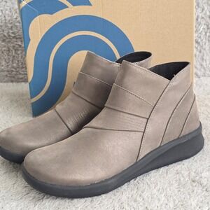 Clarks Cloudsteppers‎ Gray Pewter Croc Women's Wedge Ankle Booties Boots 7.5 NIB